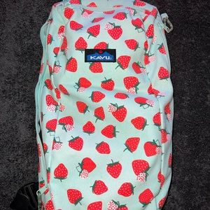 KAVU Switch Slinger Rope Pack Crossbody Rucksack Strawberry pattern